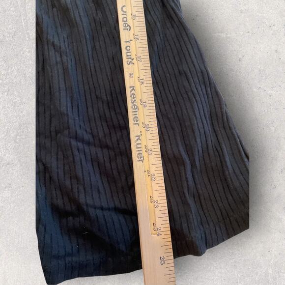 Beyond Yoga Ribbed Jumpsuit Black V-Neck Lounge Athleisure Minimalist Size M - Picture 7 of 11